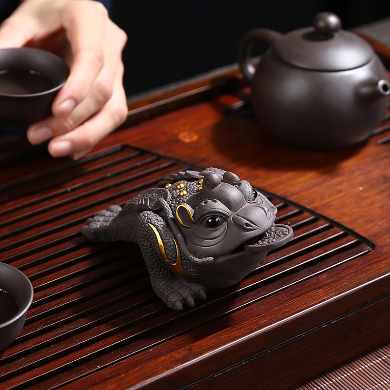 紫砂茶宠半纯手工原矿黑泥紫泥三脚金蟾茶宠茶盘摆件