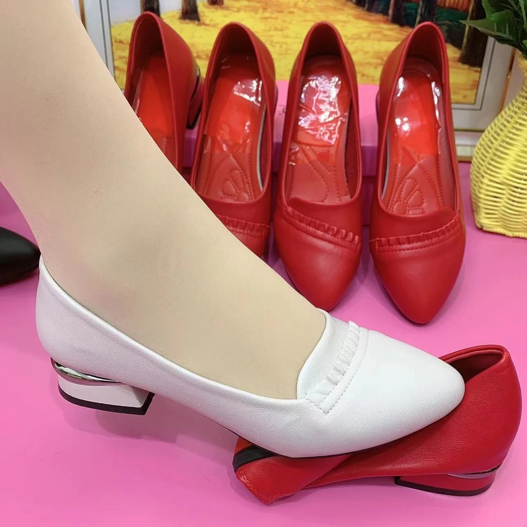 舒适新款2-4厘米鞋跟时尚浅口软底女士百搭妈妈鞋小单鞋