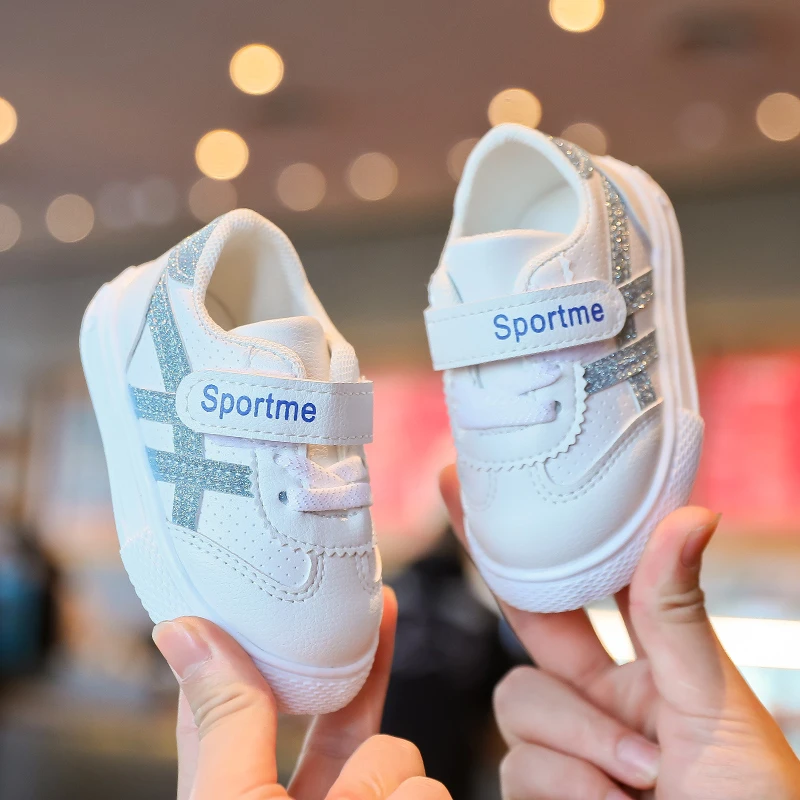 嘤嘤熊仔嘤嘤熊仔软底婴儿学步鞋防滑男宝宝板鞋魔术贴休闲女童鞋