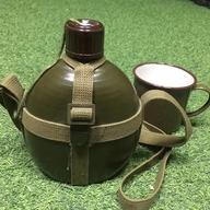 森林绿色服饰